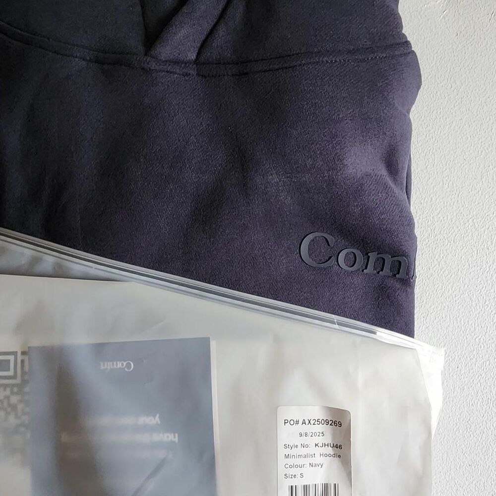 Comfrt Women's Navy Hoodie